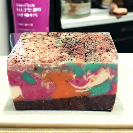 La Marilyn Soap Bar - 5 SOAPS IN 1 - AYURVEDIC BLACK SOAP, TOMATO SOAP, CARROT SOAP, ALOE & CUCUMBER, COCOA BUTTER