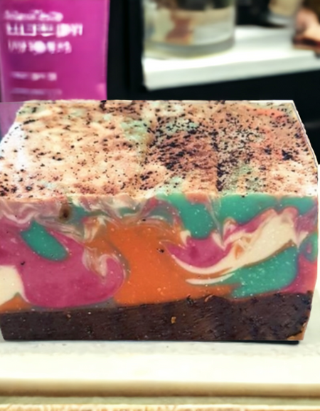 La Marilyn Soap Bar - 5 SOAPS IN 1 -  AYURVEDIC BLACK SOAP, TOMATO SOAP, CARROT SOAP, ALOE & CUCUMBER, COCOA BUTTER