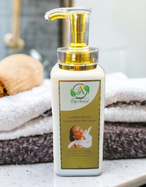 Load image into Gallery viewer, La Dame Gold Collagen &amp; Glutathione Brightening Body Milk Lotion – 16oz | Daily Body Moisturizer with Vitamin E for Smooth, Soft-Feeling Skin | Lightweight Hydration for All Skin Types
