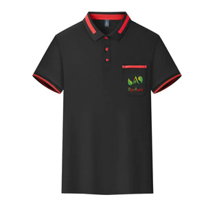 A black short-sleeve polo shirt with red trim on the collar, sleeve cuffs, and pocket edge, featuring a three-button placket and a chest pocket with a green and red graphic. The text '红色描边' is written in red on the right side.
