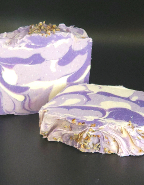 Load image into Gallery viewer, Lavender Chamomile Soap Bar 🧼
